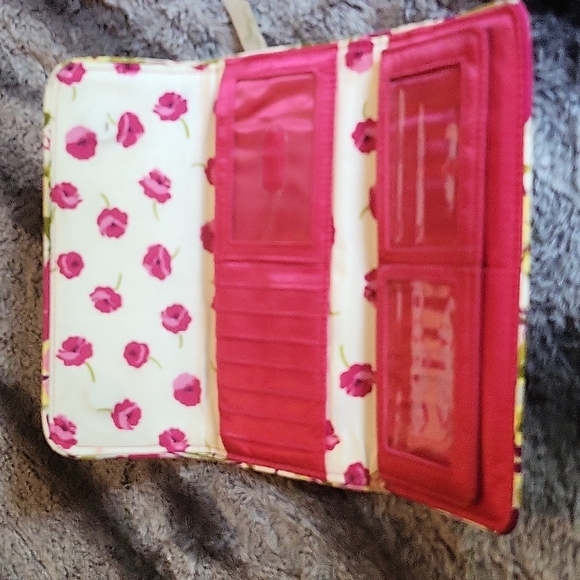 Vera Bradley 4 Piece Set - wallet, jewelry case, purse - great used condition - Picture 13 of 17